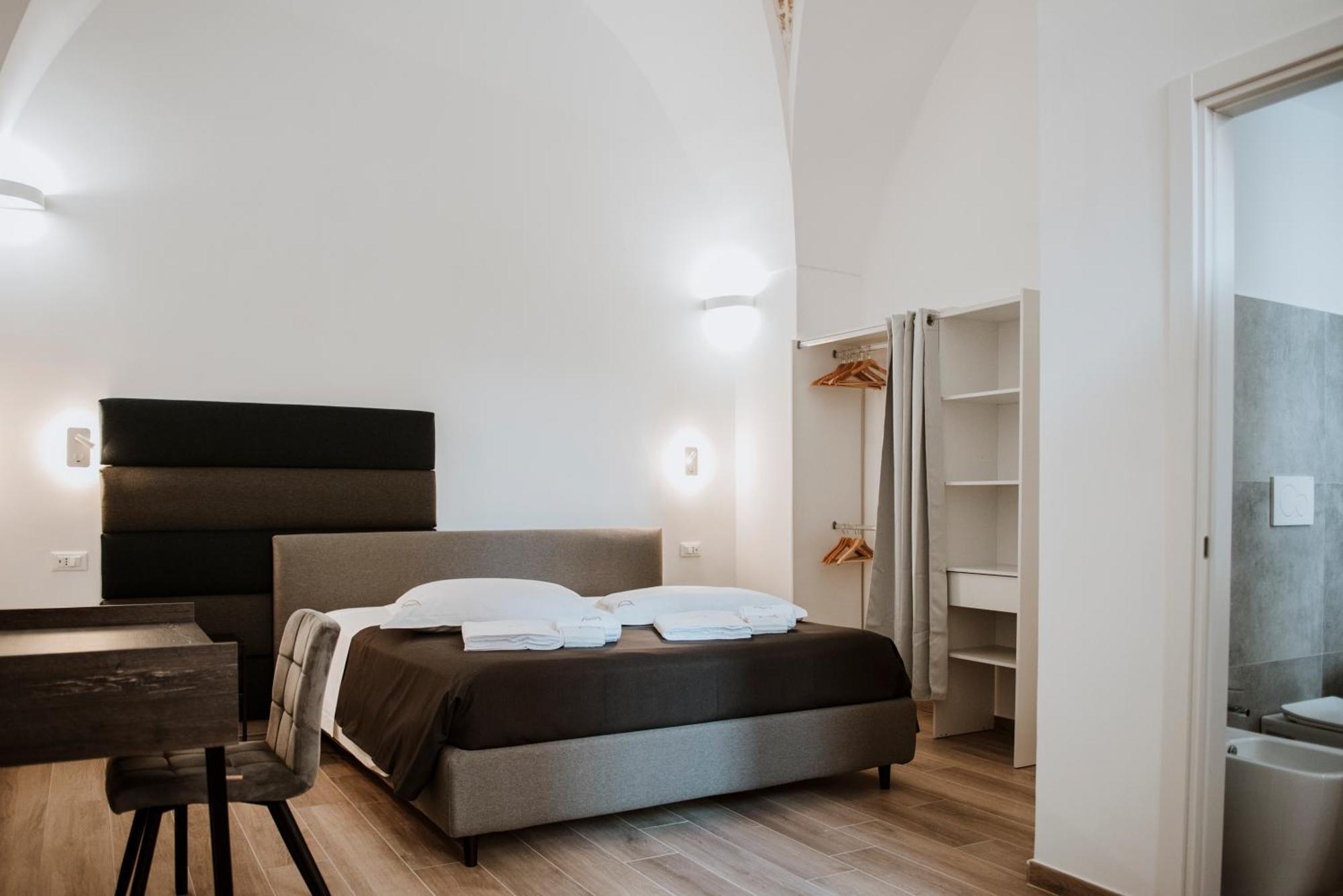 莱切Signuria Dimora Esclusiva住宿加早餐旅馆 外观 照片